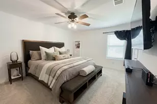 14033 Earlham St, Pilot Point, TX 76258 - Photo 10