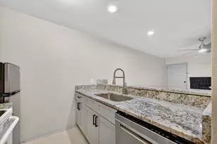 1810 N Garrett Ave, Dallas, TX 75206 - Photo 4
