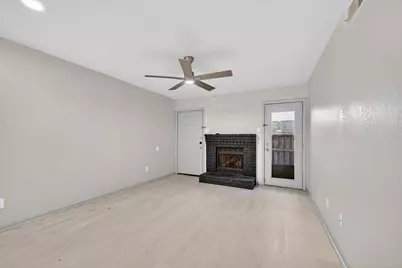 1810 N Garrett Avenue #124, Dallas, TX 75206 - Photo 2