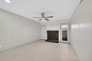 1810 N Garrett Ave, Dallas, TX 75206 - Photo 2