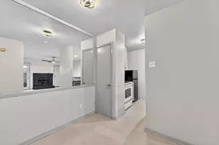 1810 N Garrett Ave, Dallas, TX 75206 - Photo 8