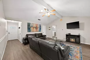 1407 Donley Dr, Euless, TX 76039 - Photo 6