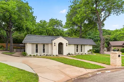 1512 Northcrest Court, Fort Worth, TX 76107 - Photo 2