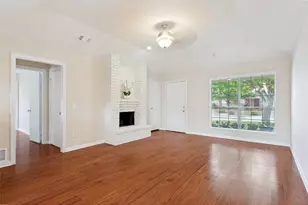 7305 S Meadow Dr E, Fort Worth, TX 76133 - Photo 10
