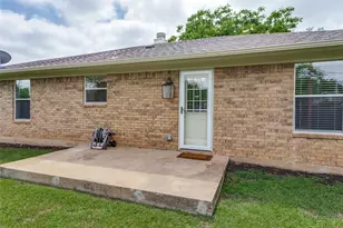 7305 S Meadow Dr E, Fort Worth, TX 76133 - Photo 20