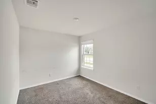 1219 Fairbanks Dr, Ennis, TX 75119 - Photo 10