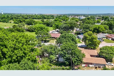 2125 Elton Road, Haltom City, TX 76117 - Photo 8