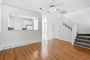 121 Wildwood Ct, Grapevine, TX 76051 - Photo 6