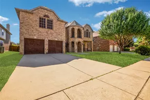 7028 Playa, Grand Prairie, TX 75054 - Photo 2