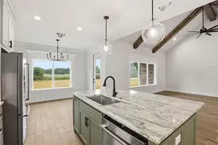 3201 Walnut Creek Pkwy, Granbury, TX 76049 - Photo 16