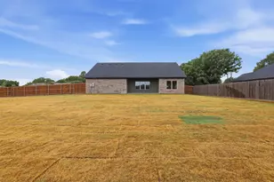 3201 Walnut Creek Pkwy, Granbury, TX 76049 - Photo 36