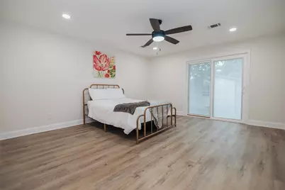 305 Ball Street, Tom Bean, TX 75491 - Photo 18