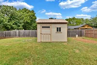 5901 Chisholm Trail, Haltom City, TX 76148 - Photo 18