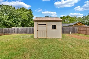 5901 Chisholm Trail, Haltom City, TX 76148 - Photo 18