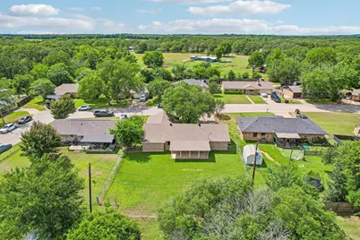 2051 Lisa Circle, Canton, TX 75103 - Photo 32
