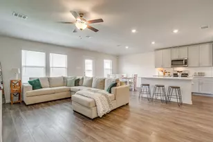 3013 Brittlebush Dr, Fort Worth, TX 76108 - Photo 2