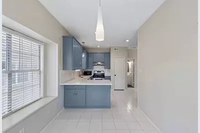 2212 Meadowstone Drive, Carrollton, TX 75006 - Photo 10