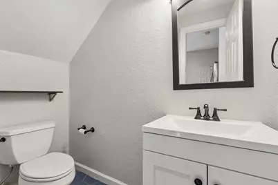 2212 Meadowstone Drive, Carrollton, TX 75006 - Photo 12