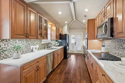 2012 Cripple Creek Lane, Lewisville, TX 75077 - Photo 10