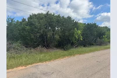 201 Wilderness Trail, Granbury, TX 76049 - Photo 2