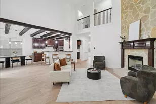 2407 Laguna Ln, Arlington, TX 76012 - Photo 14
