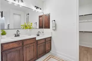 2407 Laguna Ln, Arlington, TX 76012 - Photo 18