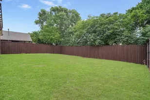 2407 Laguna Ln, Arlington, TX 76012 - Photo 34