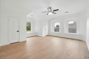2407 Laguna Ln, Arlington, TX 76012 - Photo 22