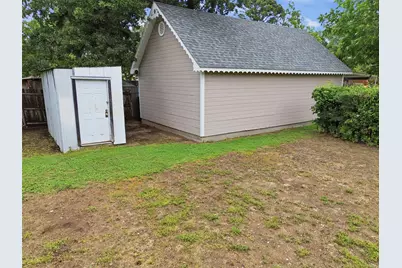 321 S Main Street, Irving, TX 75060 - Photo 22