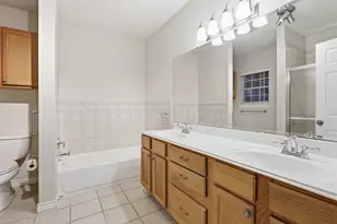 321 S Main St, Irving, TX 75060 - Photo 14