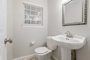 321 S Main St, Irving, TX 75060 - Photo 24