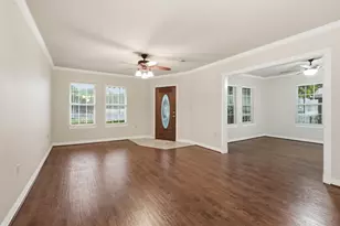 321 S Main St, Irving, TX 75060 - Photo 8