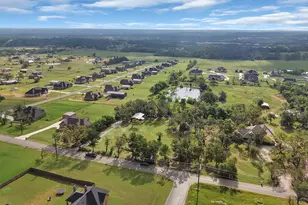 301 Sandlin Ln, Springtown, TX 76082 - Photo 40
