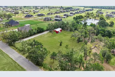 301 Sandlin Lane, Springtown, TX 76082 - Photo 12