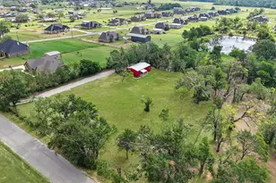 301 Sandlin Ln, Springtown, TX 76082 - Photo 12