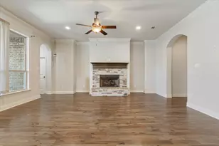 310 Desert Sky Dr, Waco, TX 76657 - Photo 6
