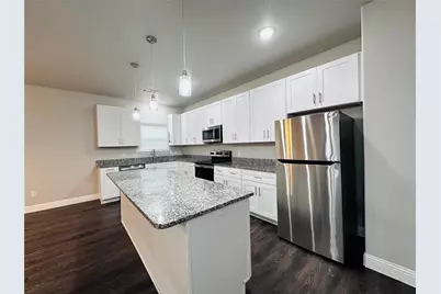 2415 San Gabriel Drive, Granbury, TX 76048 - Photo 4