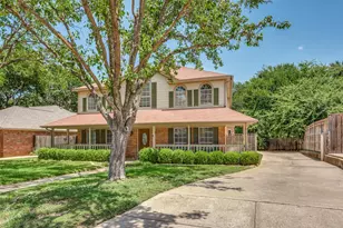 1432 Holley Creek Ln, Mansfield, TX 76063 - Photo 2