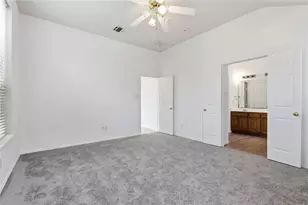13609 Justice Ct, Euless, TX 76040 - Photo 8
