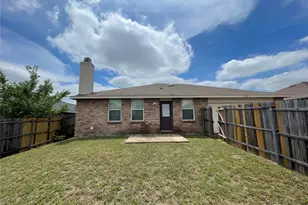 2912 Crimson Clover Dr, Lancaster, TX 75134 - Photo 6