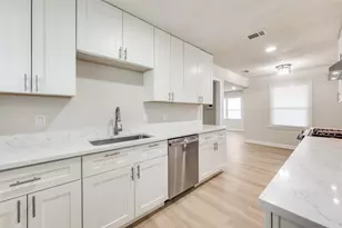 420 Arthur Dr, Hurst, TX 76053 - Photo 10