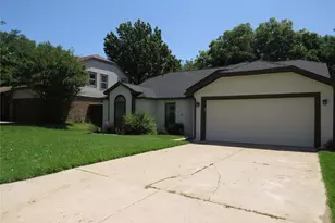 2308 Crestmeadow St, Denton, TX 76207 - Photo 2