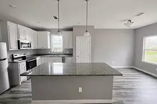 2109 Bluebonnet Ave, Denison, TX 75020 - Photo 2