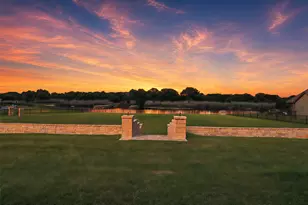 132 The Lakes Dr, Aledo, TX 76008 - Photo 2