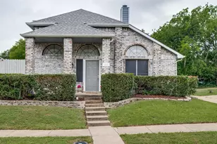 1525 Liberty Ln, Mesquite, TX 75149 - Photo 1