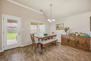 123 Donna Cir, Granbury, TX 76049 - Photo 8