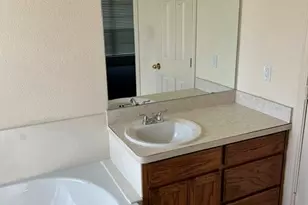 201 Wildcat Dr, Lacy Lakeview, TX 76705 - Photo 8