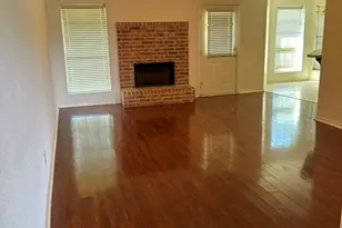 201 Wildcat Dr, Lacy Lakeview, TX 76705 - Photo 2