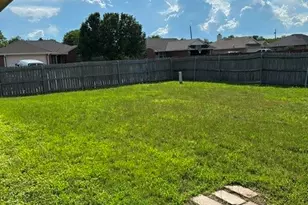 201 Wildcat Dr, Lacy Lakeview, TX 76705 - Photo 14