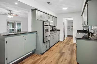 8426 Baumgarten Drive, Dallas, TX 75228 - Photo 18